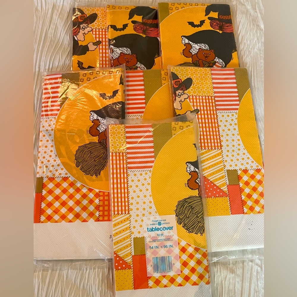 7 Vintage American Greetings Halloween paper tablecovers 54x96” witches, cats